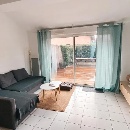 Patio La Belharra 度假居 *