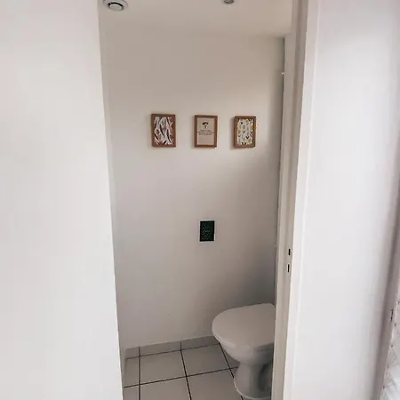 Patio La Belharra * 卡布勒通